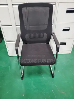 Fixed Base Mesh Visitors/Boardroom Chair