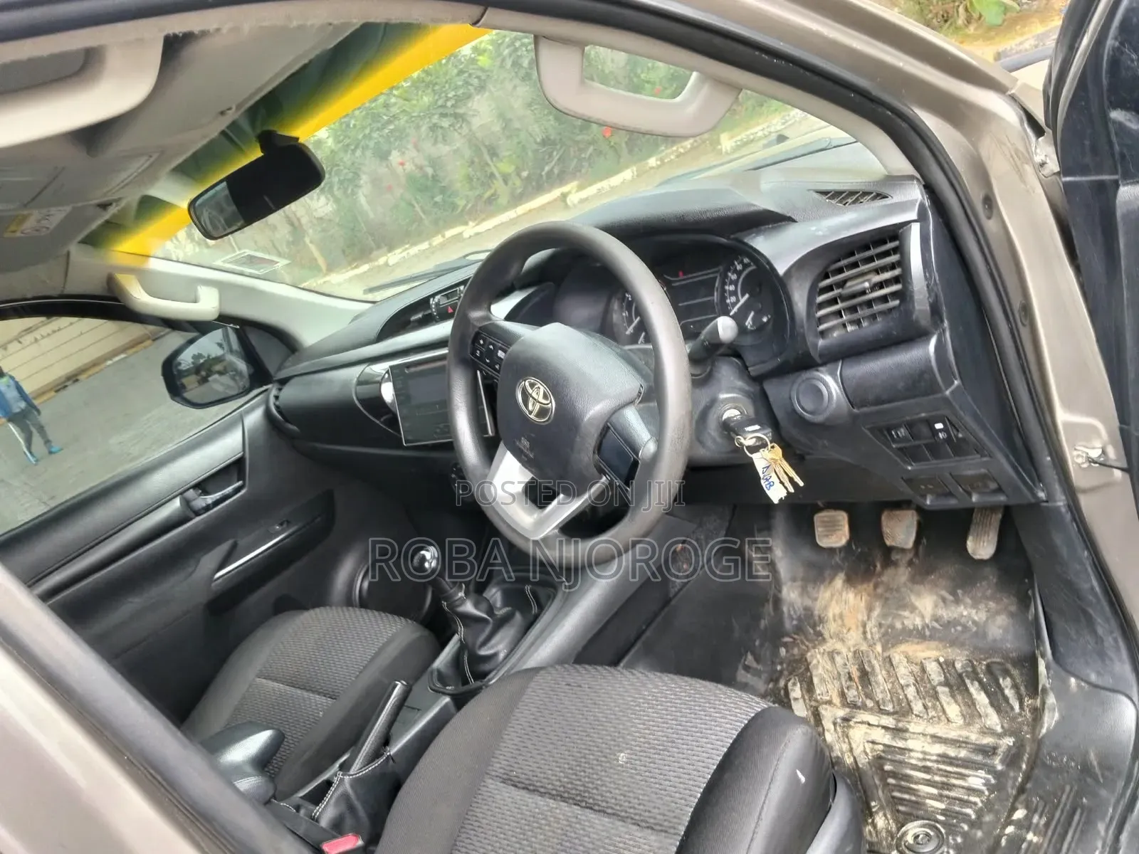 Toyota Hilux 2017 Brown