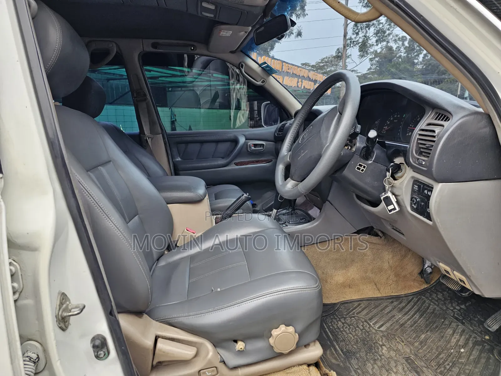 Toyota Land Cruiser 2006 White