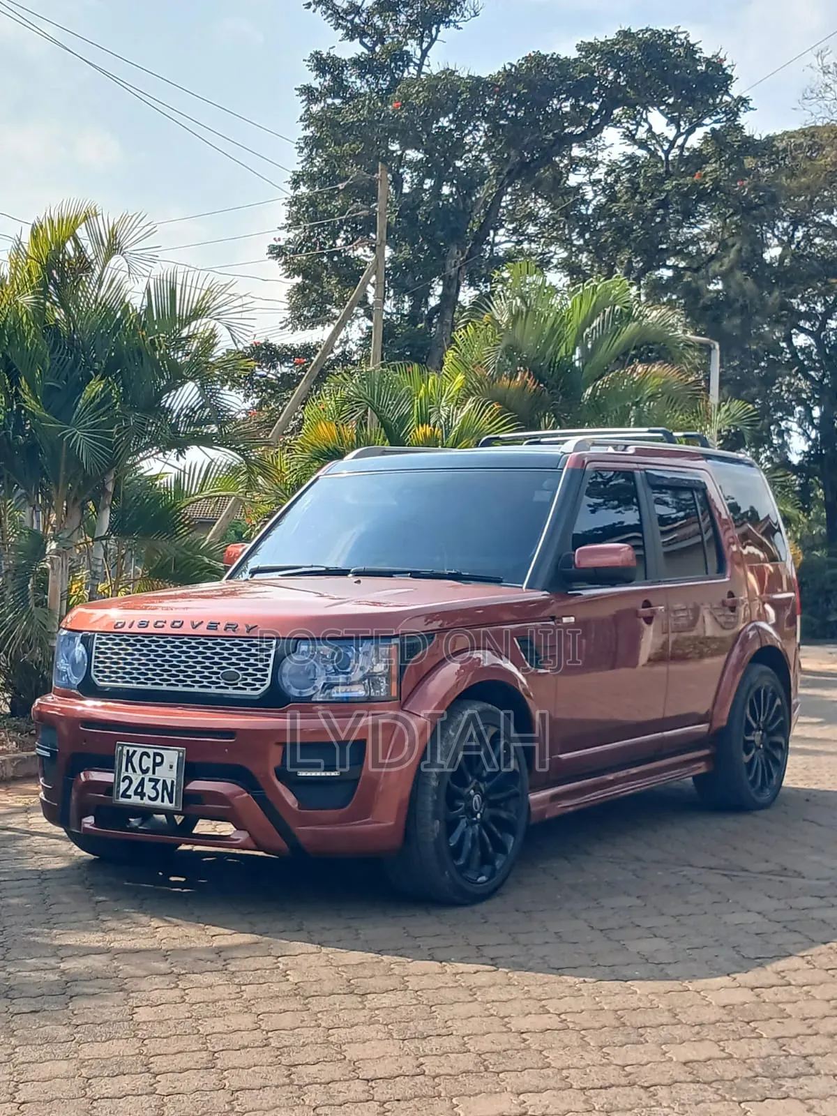 Land Rover Range Rover 2010 Maroon