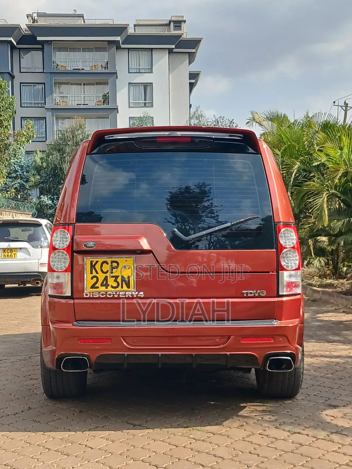Land Rover Range Rover 2010 Maroon