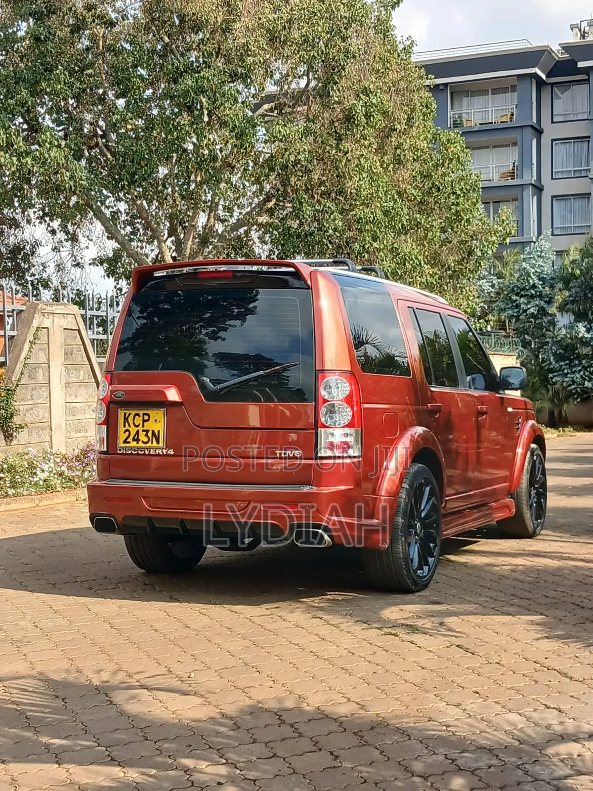 Land Rover Range Rover 2010 Maroon