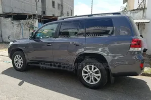 Toyota Land Cruiser 2019 Gray