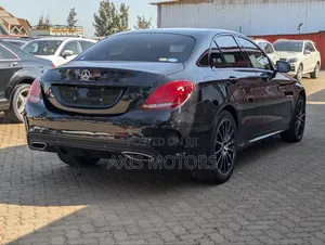 Mercedes-Benz C250 2015 Black