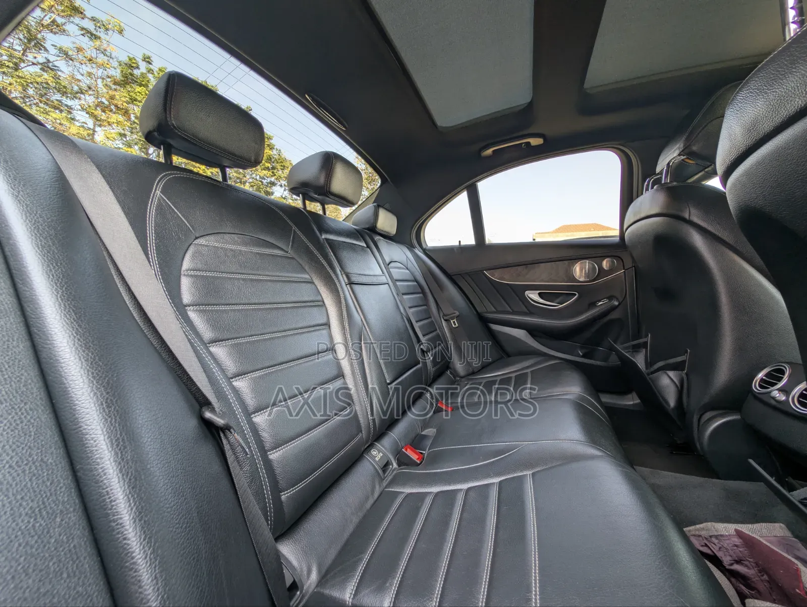 Mercedes-Benz C250 2015 Black