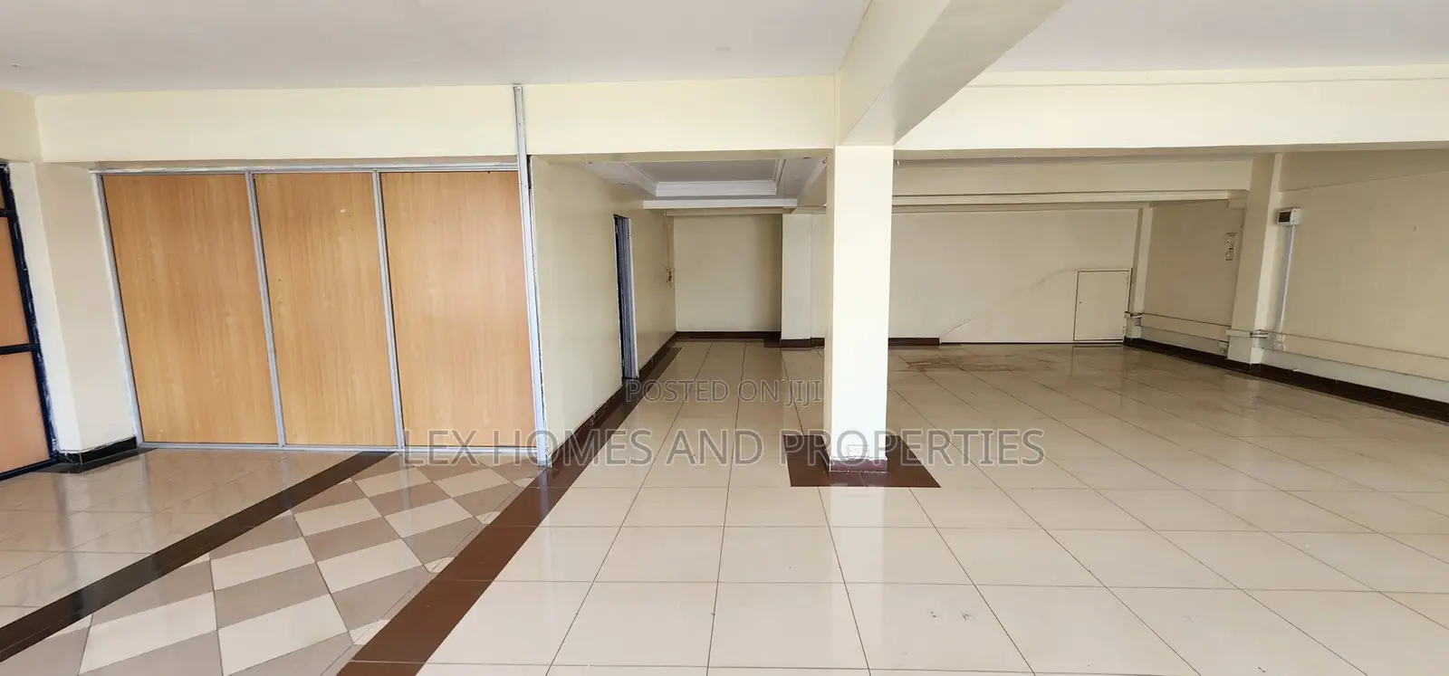 1380sqft Office Space to Let