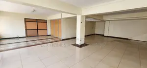 1380sqft Office Space to Let