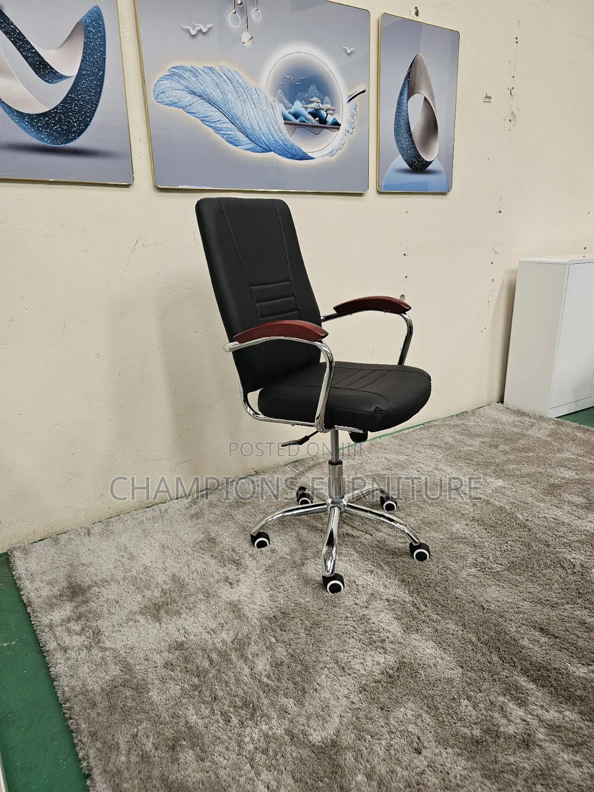 Executive Leather Chair With Wooden Arms