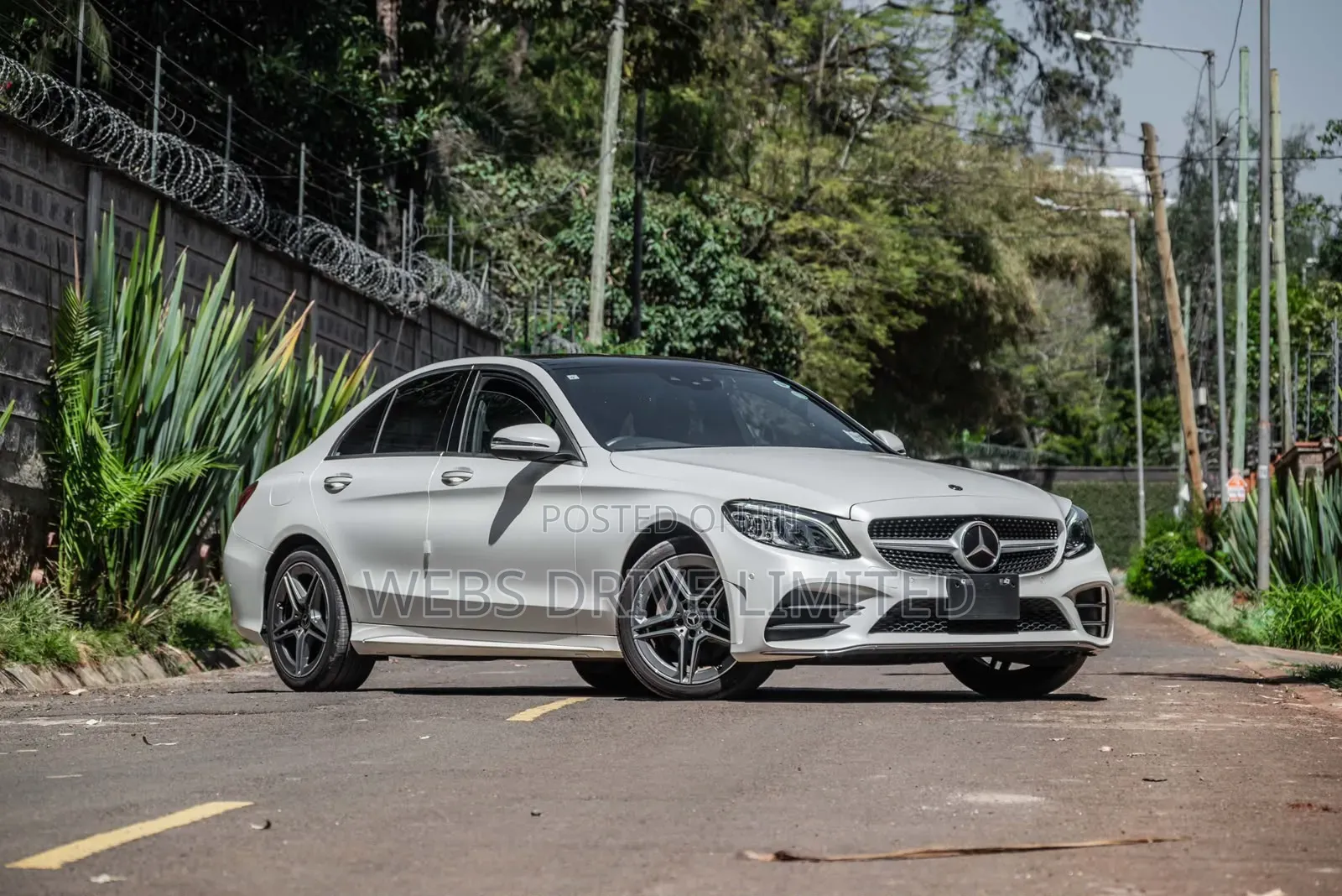 Mercedes-Benz C200 2019 Pearl