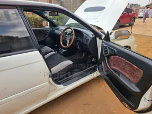 Subaru Legacy Wagon 2002 White