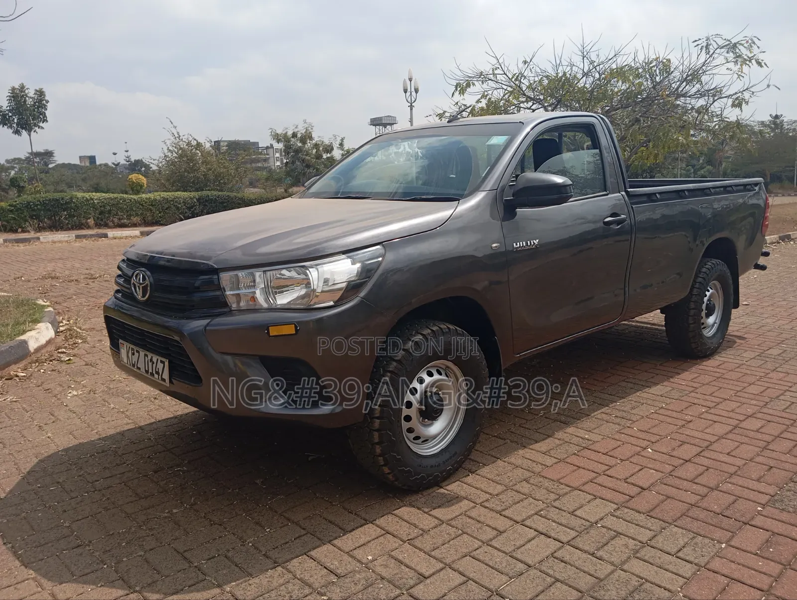 Toyota Hilux 2020 Gray