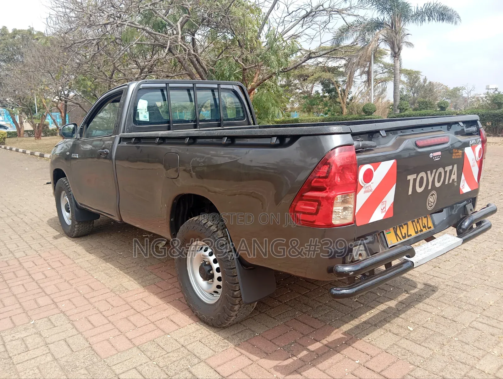 Toyota Hilux 2020 Gray