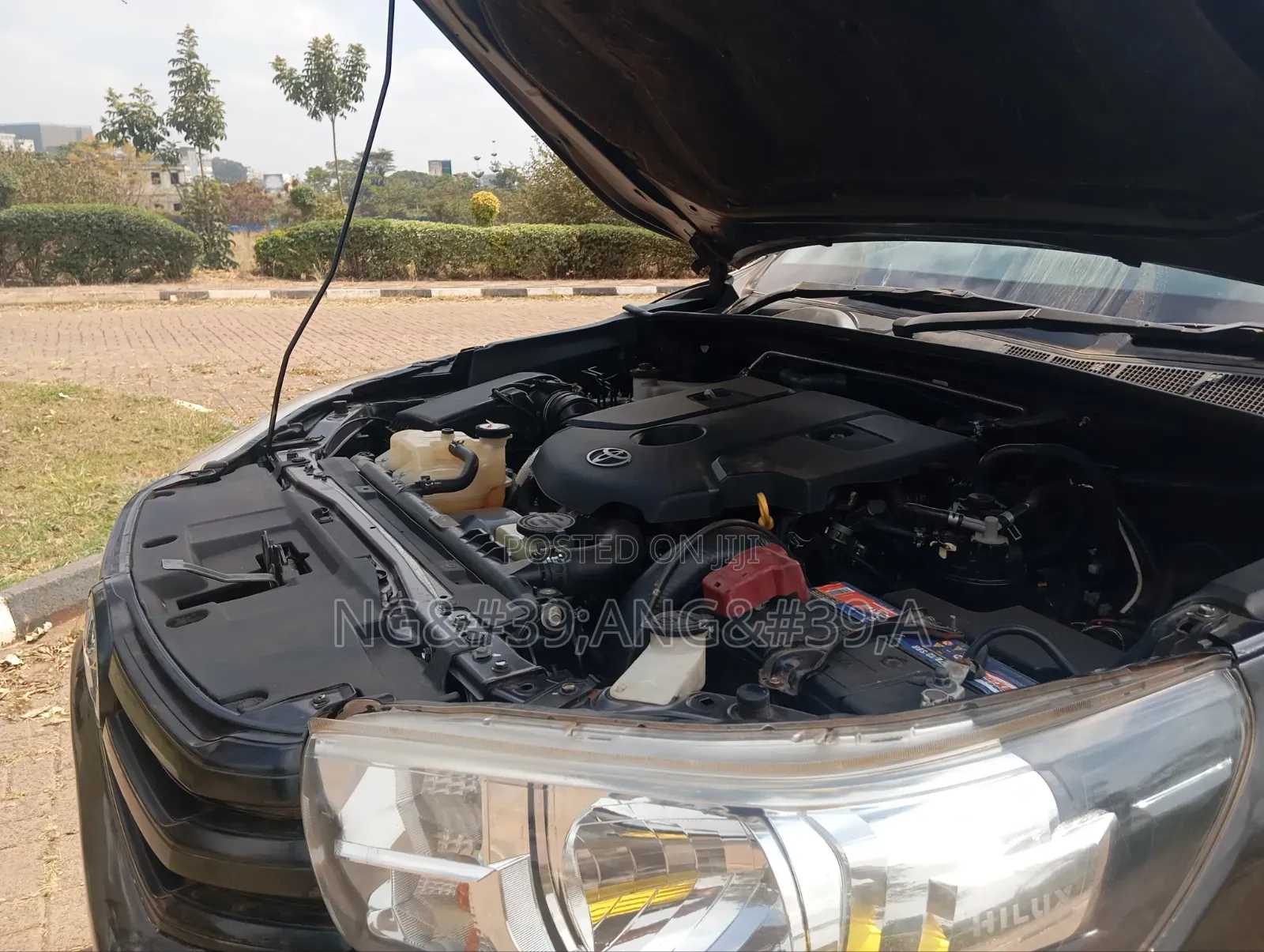 Toyota Hilux 2020 Gray
