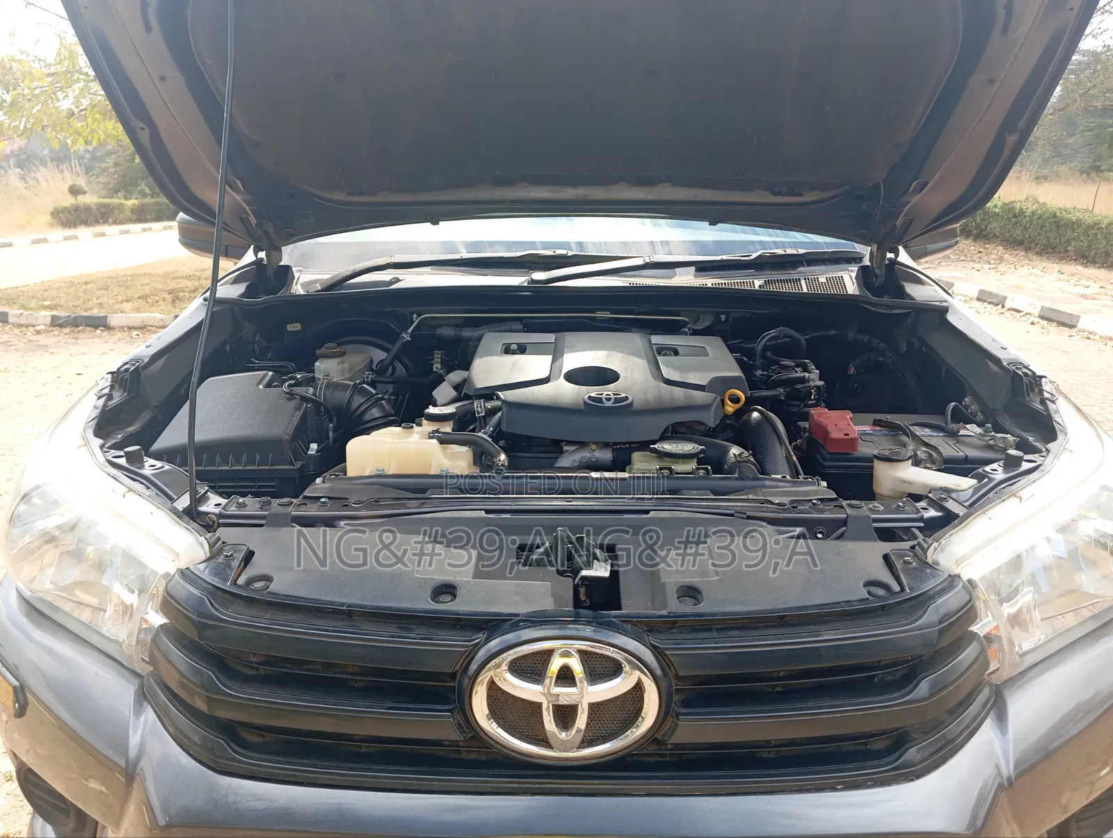 Toyota Hilux 2020 Gray