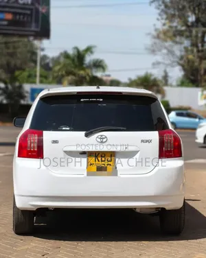 Toyota Corolla RunX 2005 White