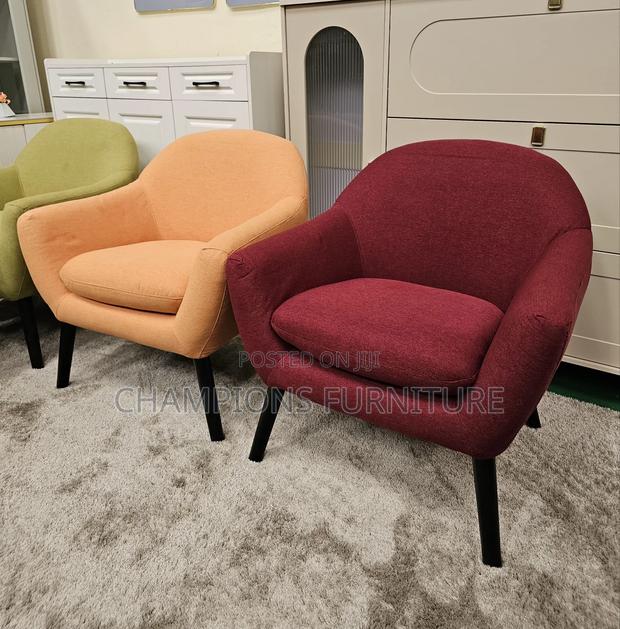Fabric Lounge/Accent Chair - thumbnail 3