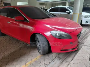 Volvo V40 2014 Red