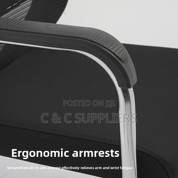 Executive Mesh Visitors Chair. - thumbnail 6