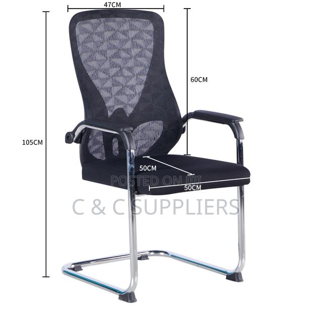 Executive Mesh Visitors Chair. - thumbnail 8