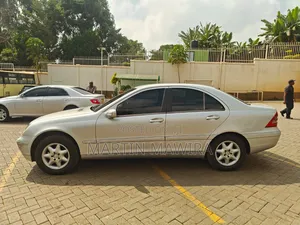 Mercedes-Benz C200 2003 Silver