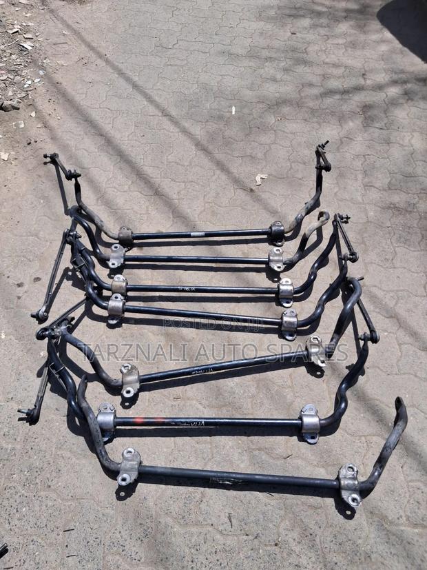 W212 Front Stabilizer Bar - thumbnail 2