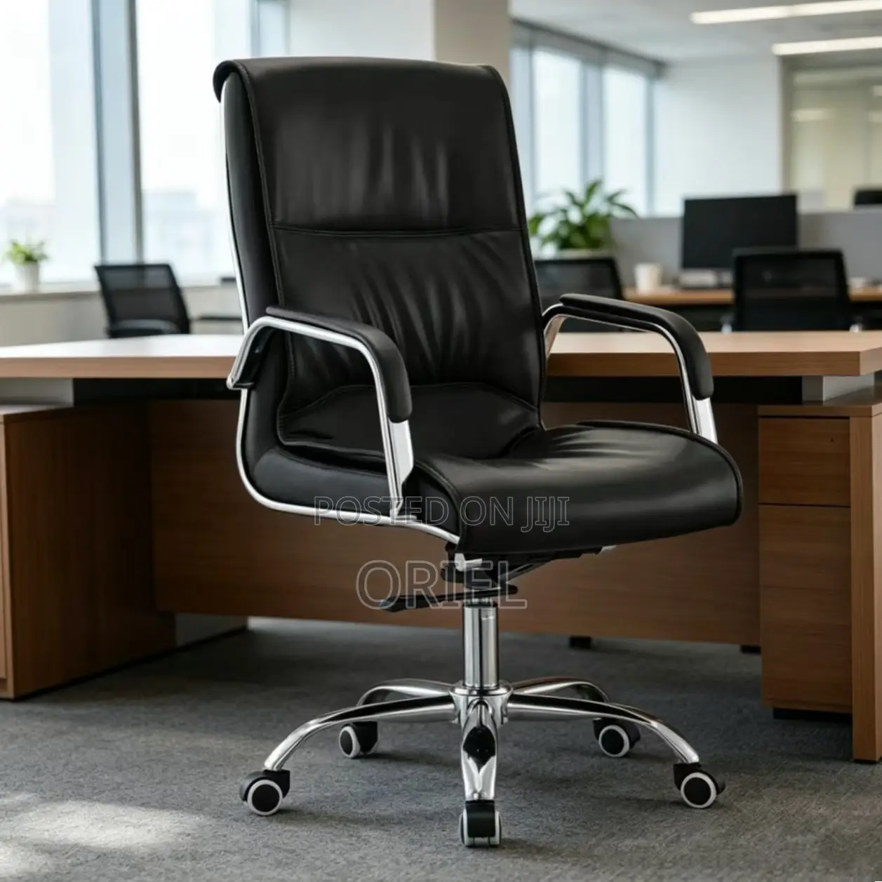 Office Chair : Padded Executive Guest Chair