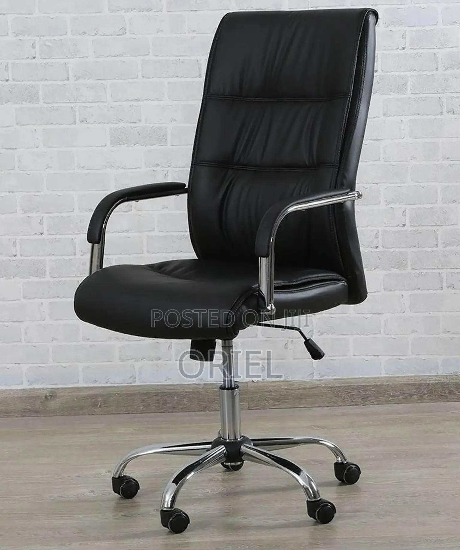 Office Chair : Padded Executive Guest Chair