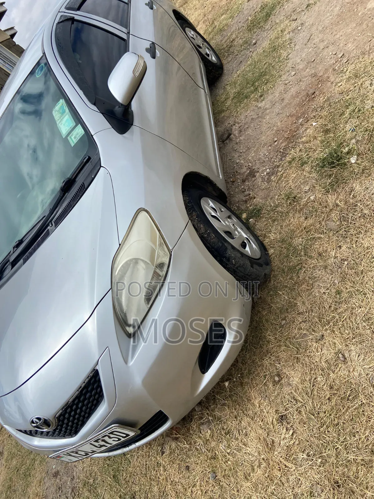 Toyota Belta 2011 Silver