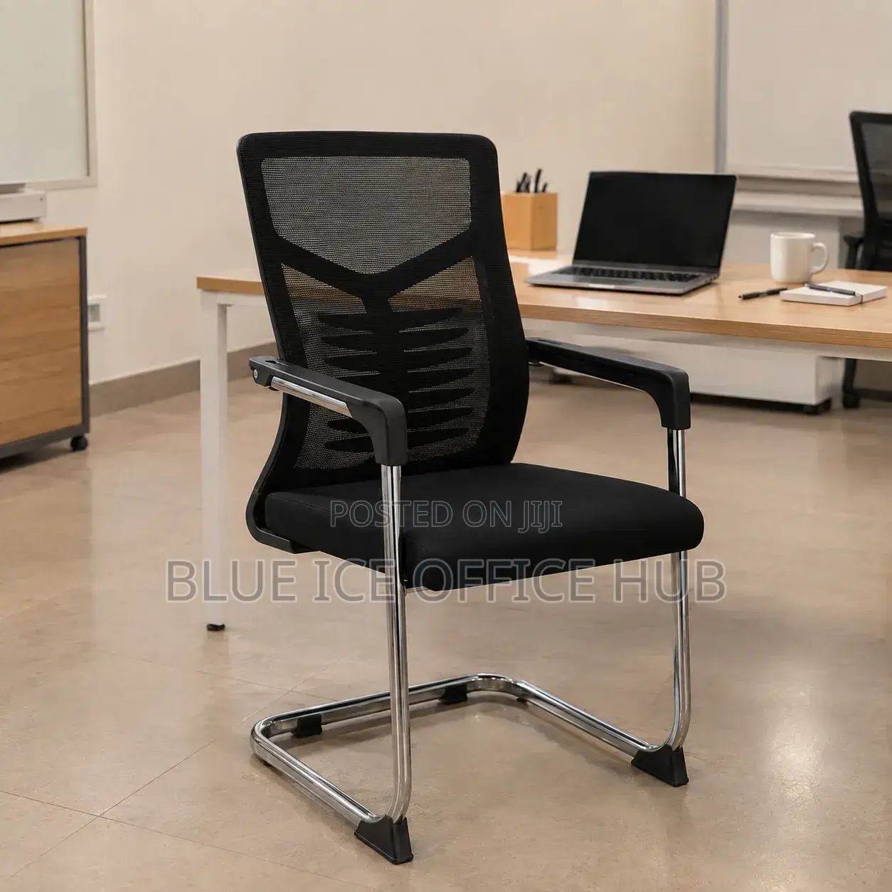 Mesh Waiting Chair With Armrests