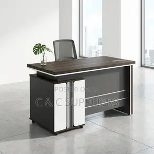 Executive Work Desk
-1600mm
