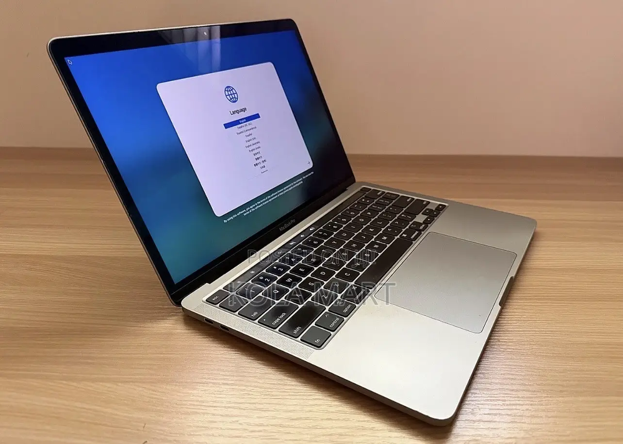 New Laptop Apple MacBook Pro 2020 16GB Intel Core i7 SSD 512GB