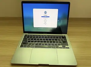 New Laptop Apple MacBook Pro 2020 16GB Intel Core i7 SSD 512GB
