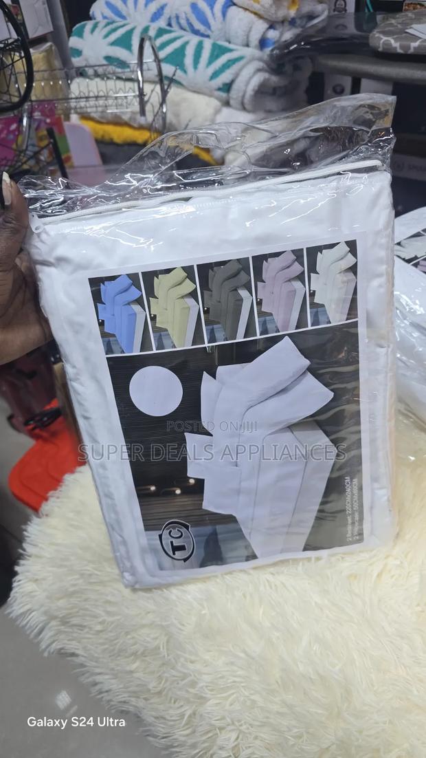 White Stripped Bedsheets - thumbnail 2