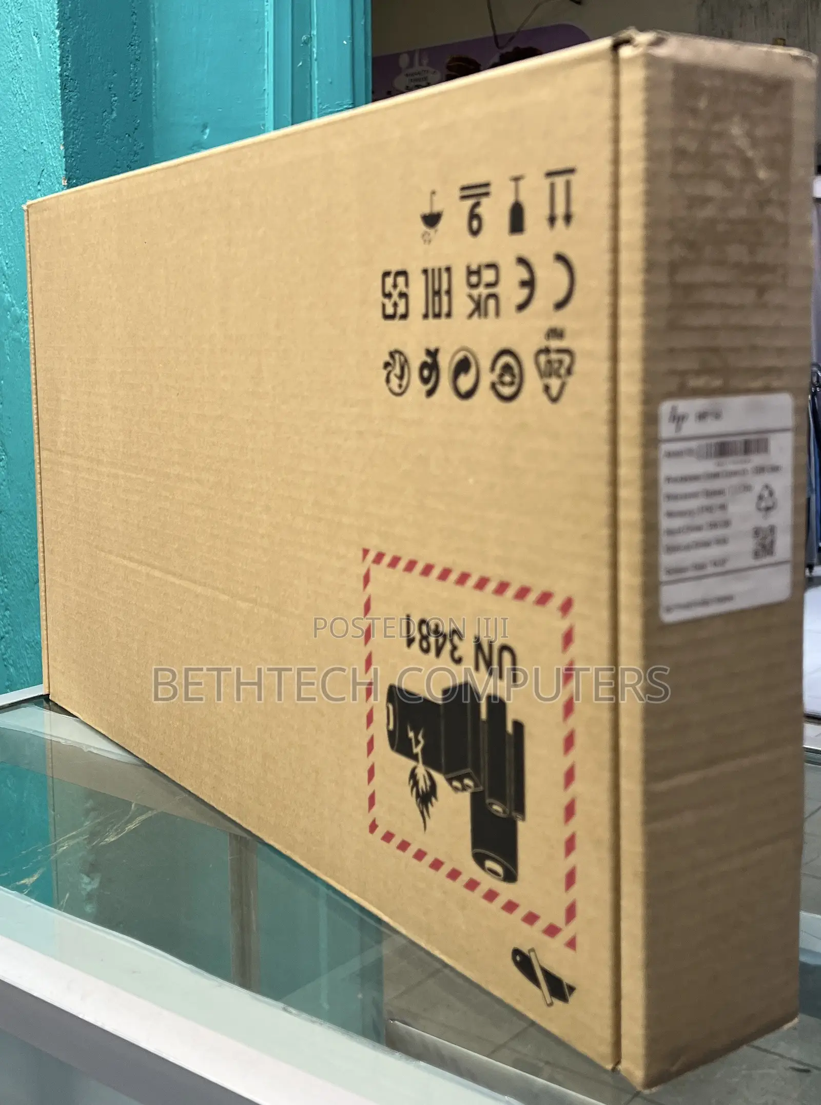 New Laptop HP 14S 8GB Intel Core i3 SSD 256GB