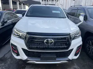 Toyota Hilux 2.4 Diesel 2020 White