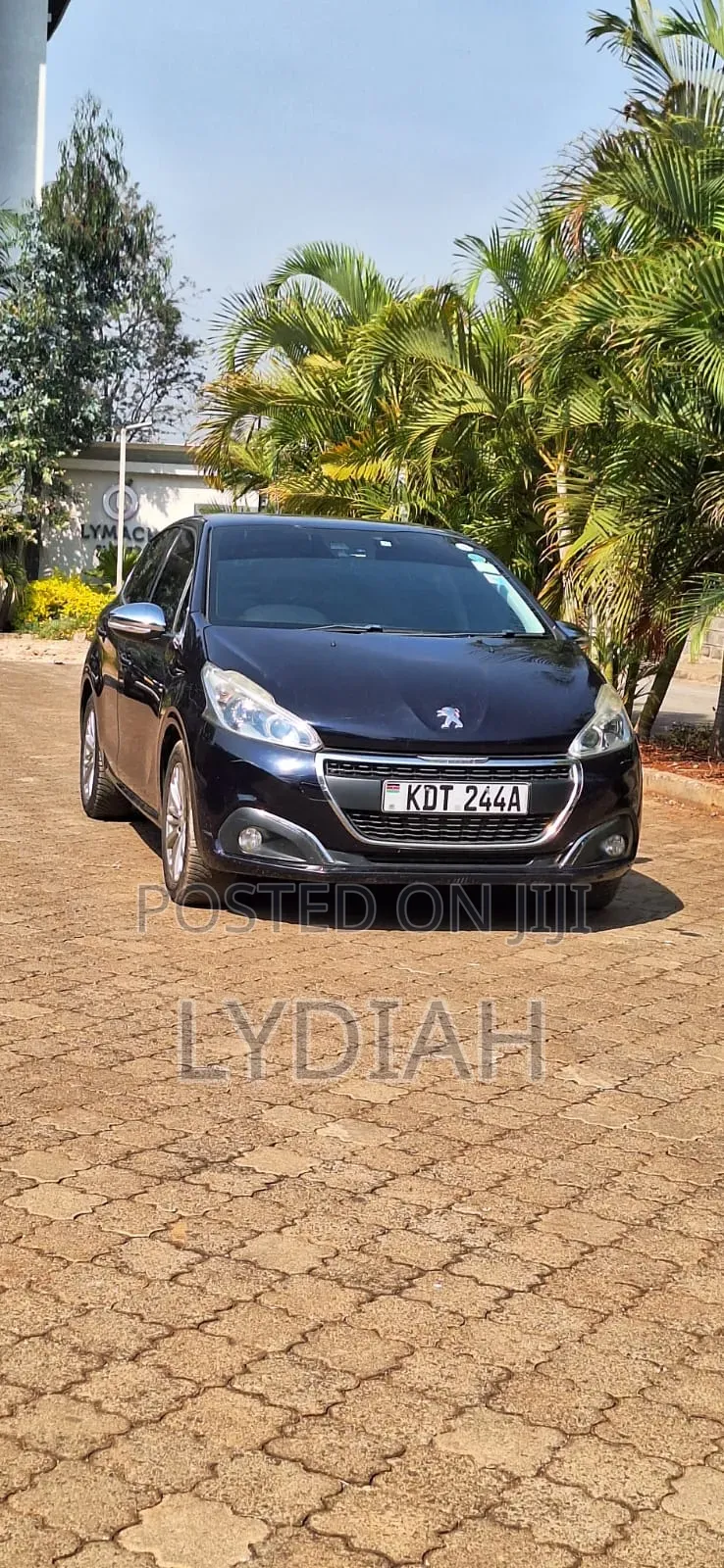 Peugeot 2008 2017 Blue