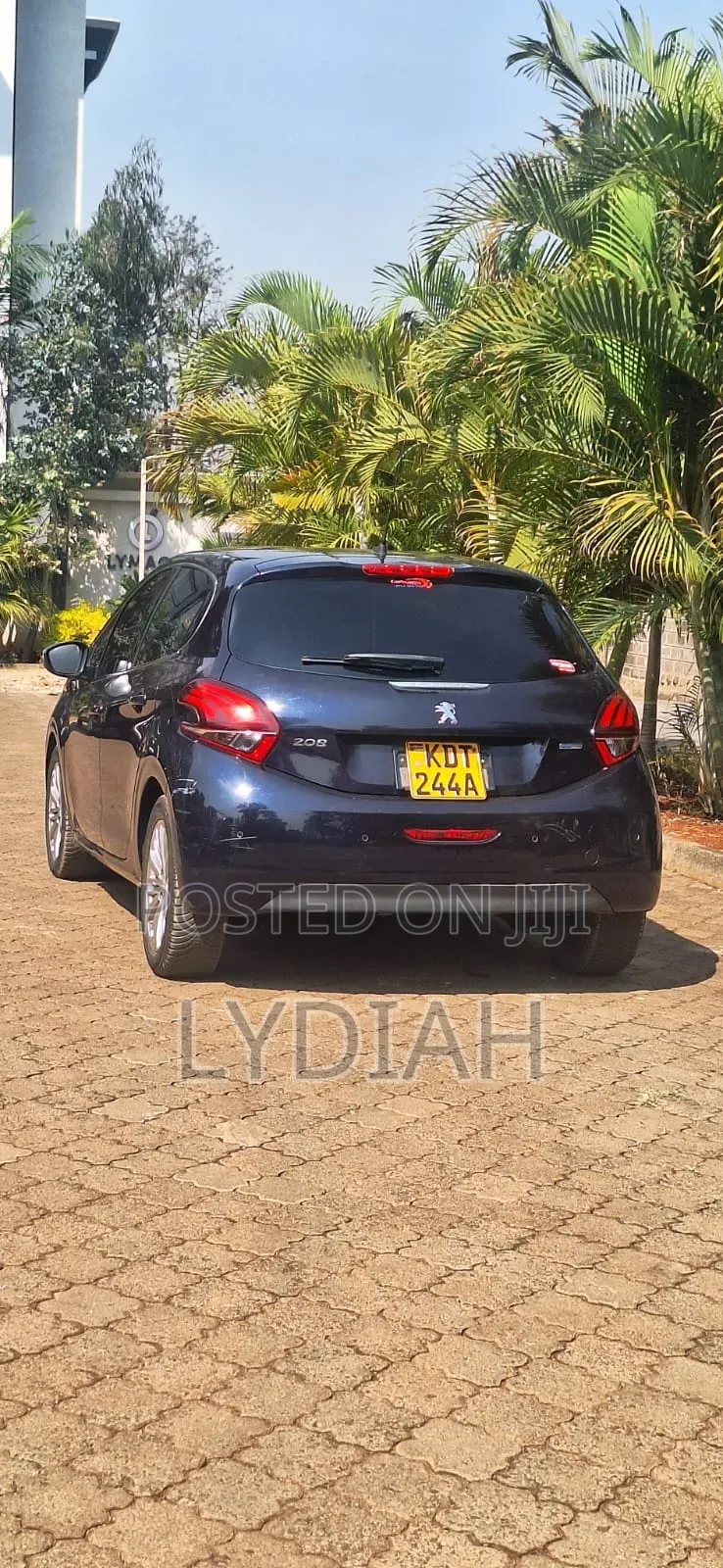 Peugeot 2008 2017 Blue