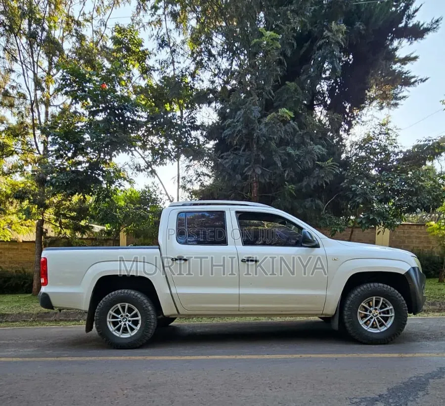 Volkswagen Amarok 2014 White