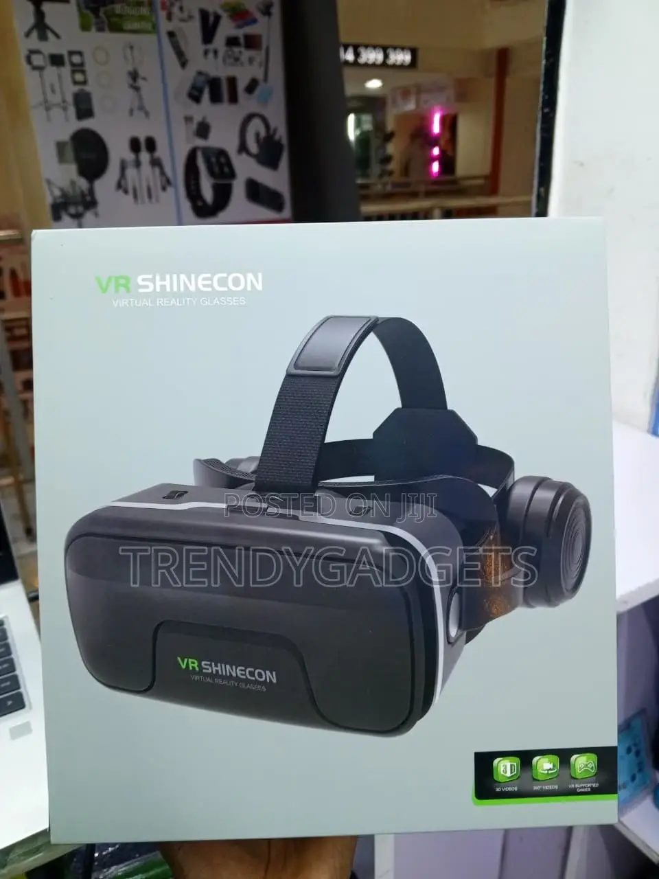 Shinecon 3D VR Glasses for Android & iPhone With Remote Control