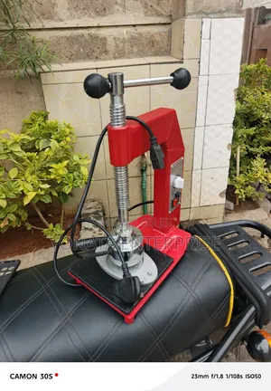 Commercial Tyre Vulcanizing Machine Small