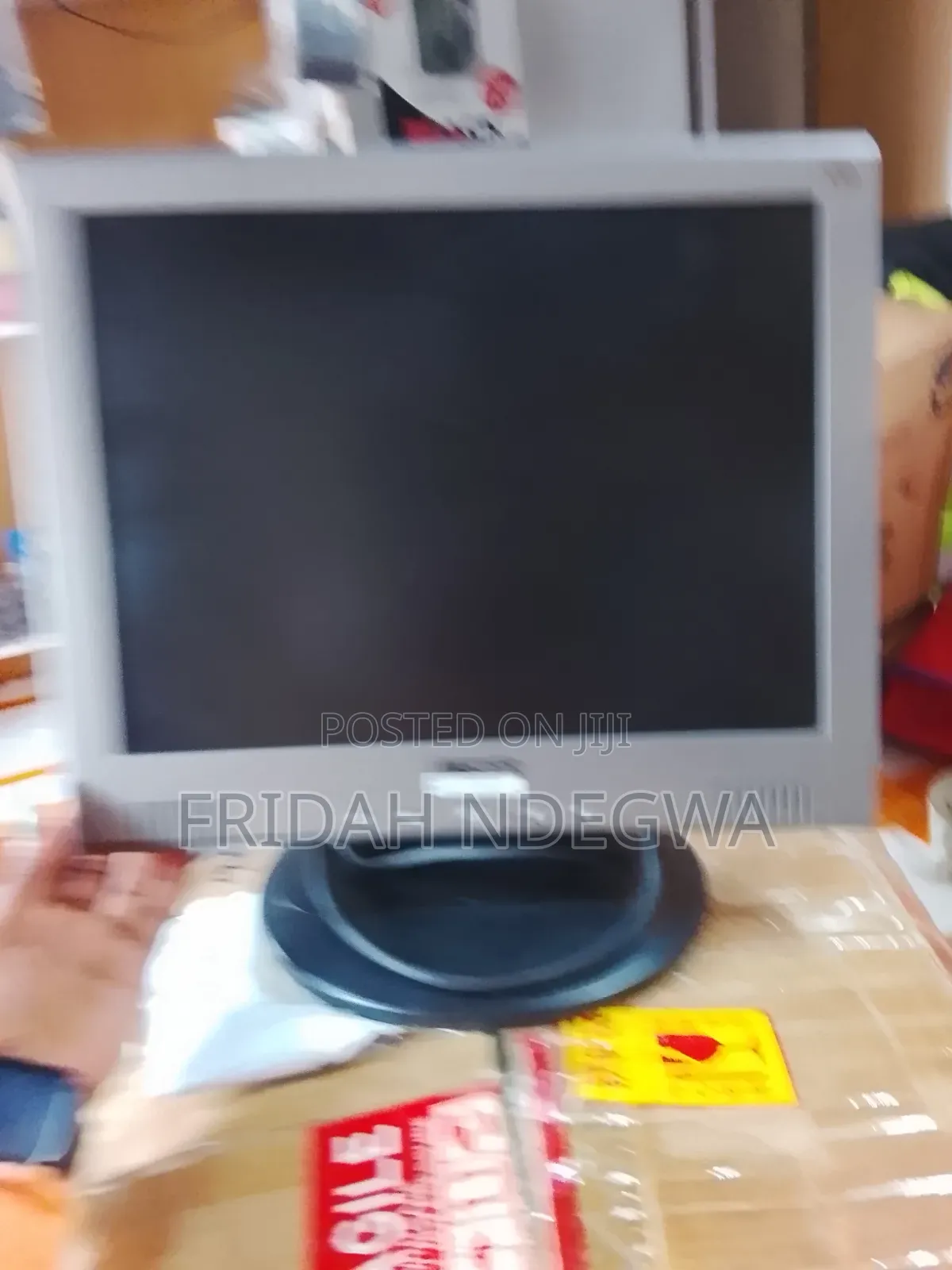 17 Inches Monitor