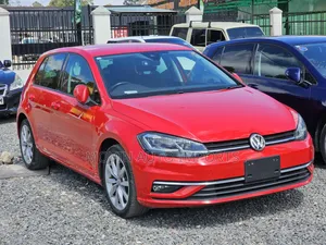 Volkswagen Golf TSI S FWD 2018 Red