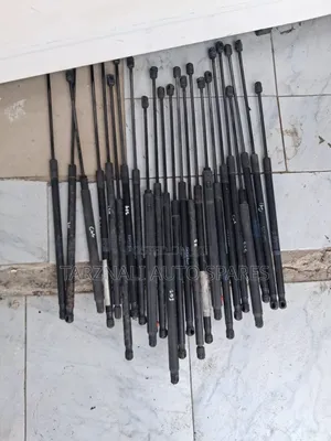 W203/W204/W212 Bonnet Struts
