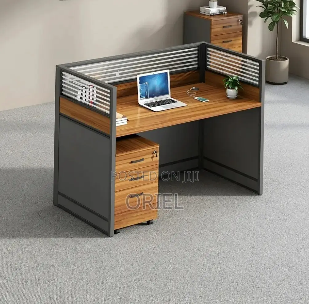 Office Workstation : One-Person Office Workstation
