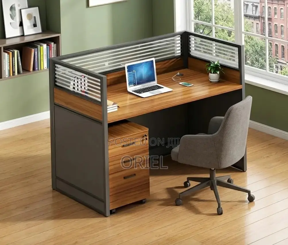 Office Workstation : One-Person Office Workstation