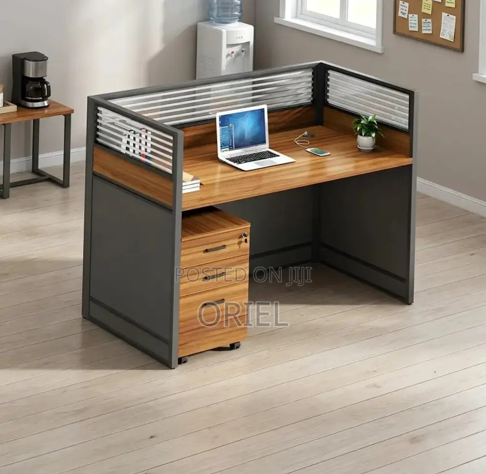 Office Workstation : One-Person Office Workstation