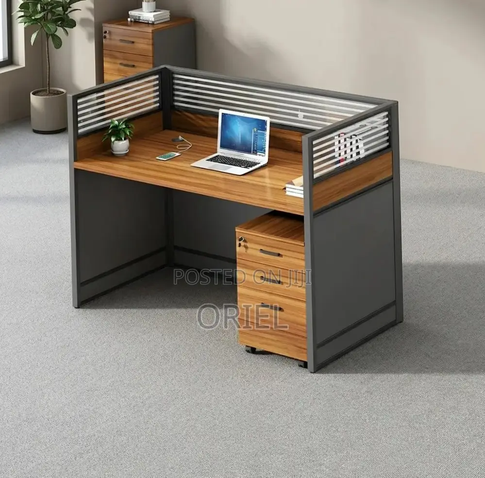 Office Workstation : One-Person Office Workstation
