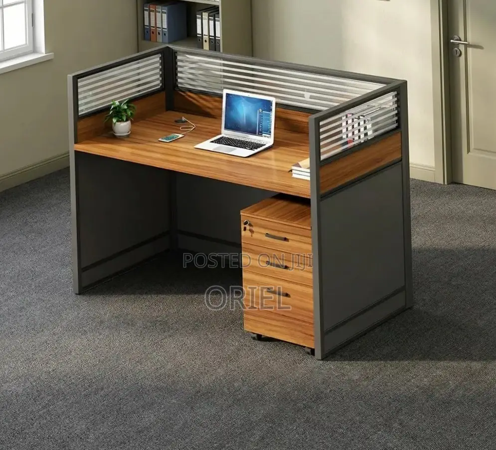 Office Workstation : One-Person Office Workstation