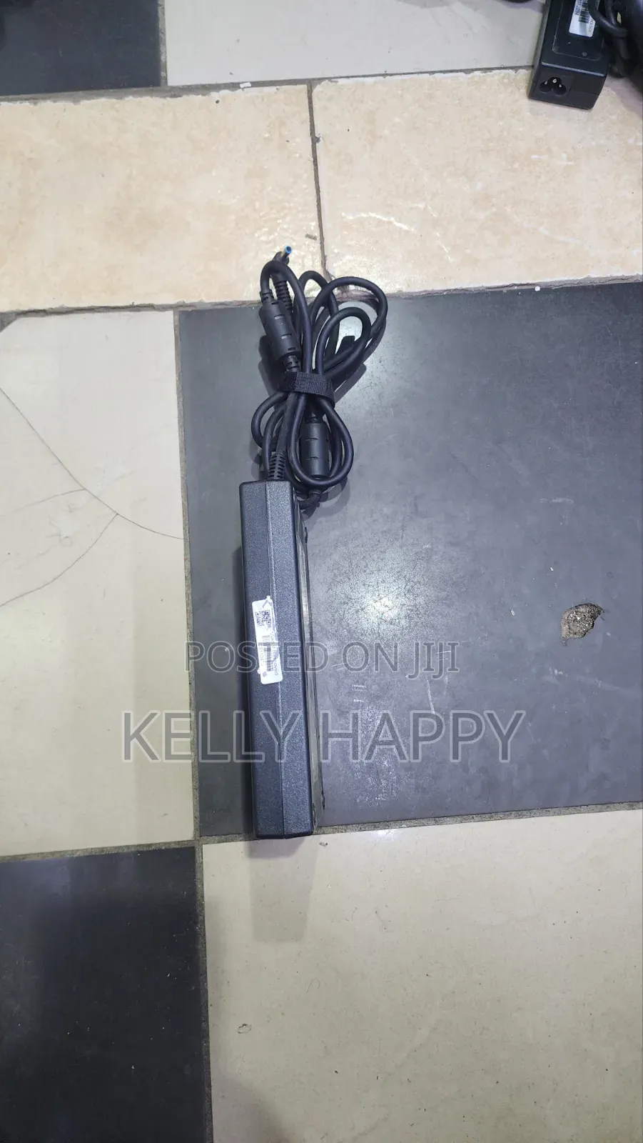 HP Blue Pin Adapter 200w Laptop Charger