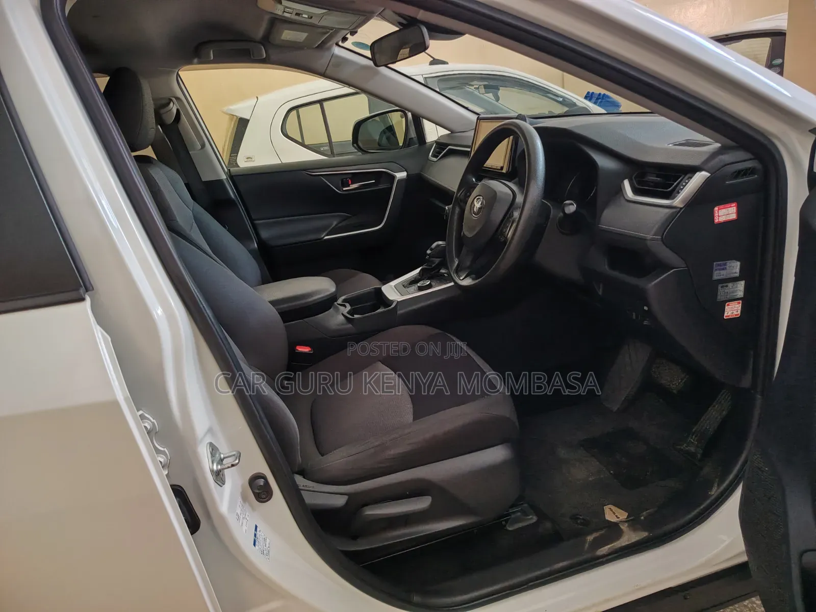 Toyota RAV4 2019 White